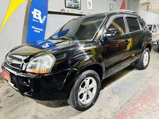 HYUNDAI TUCSON 2.0 MPFI GLS 16V 143CV 2WD FLEX 4P AUTOMÁTICO HYUNDAI TUCSON 2.0 MPFI GLS 16V 143CV 2WD FLEX 4P AUTOMÁTICO